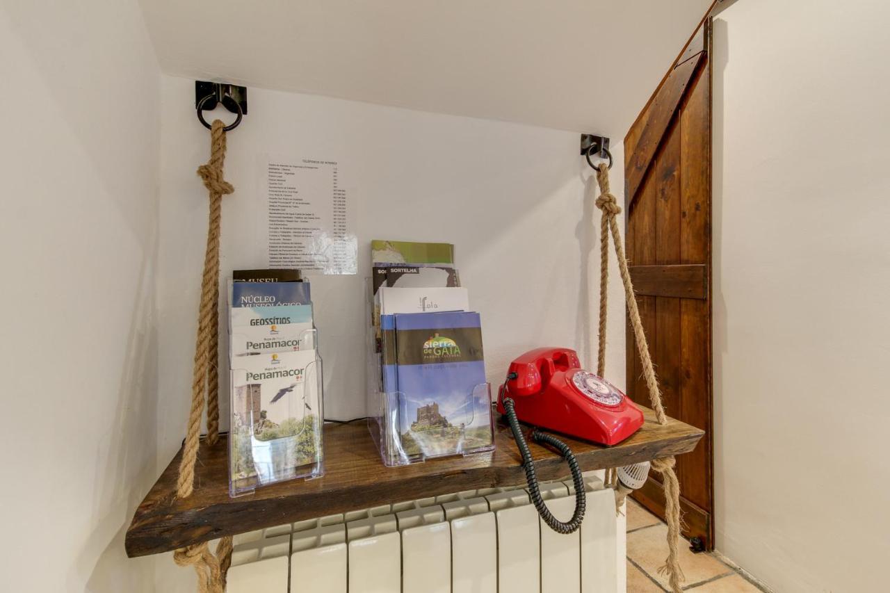 Casa Rural A Cashina Da Lagarteira Valverde del Fresno Exteriör bild